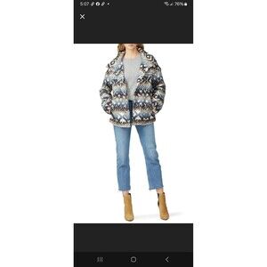 Fifteen Twenty ($395)Women  Funnel Neck Snap Up Aztec Design Jacket. Medium. B59